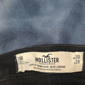 Hollister Black Curvy High-Rise Jean Legging Label